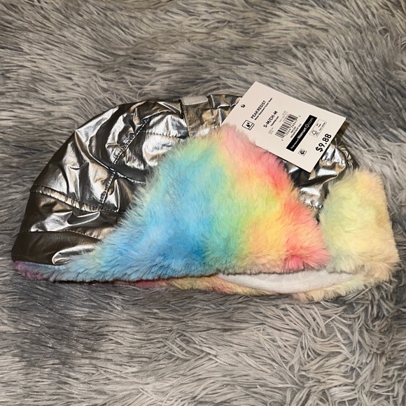 Swiss Tech Silver and Multicolor Kids Hat - Picture 4 of 10